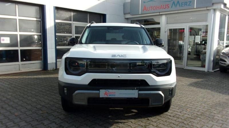 Weiß Neu 2025 Baic BJ30 SUV | 36.875 € (Fairer Preis) - Bild 1/4