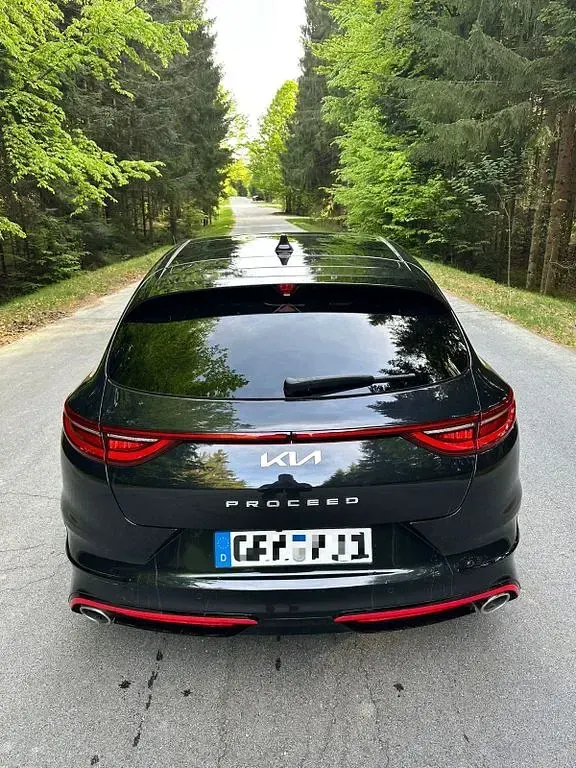 Gebraucht Kia ProCeed GT GT 204 PS (150 kW) 2023 Schwarz Kleinwagen