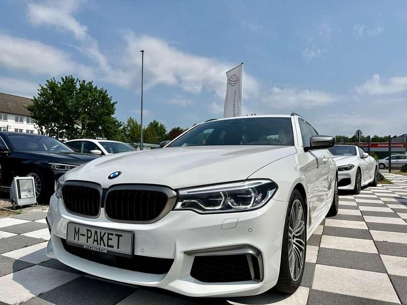 Gebraucht BMW 550 400 PS (294 kW) 2019 Weiß Kombi