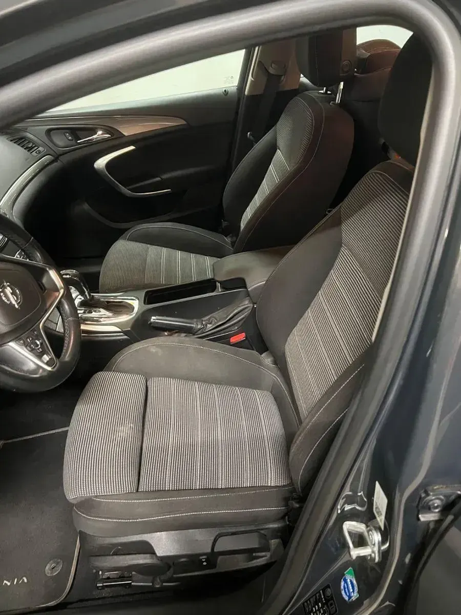 Gebraucht Opel Insignia Selection 136 PS (100 kW) 2016 Grau Kombi