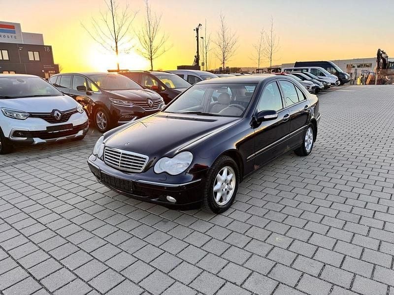 Gebraucht Mercedes C180 Elegance 129 PS (94 kW) 2001 Blau Limousine