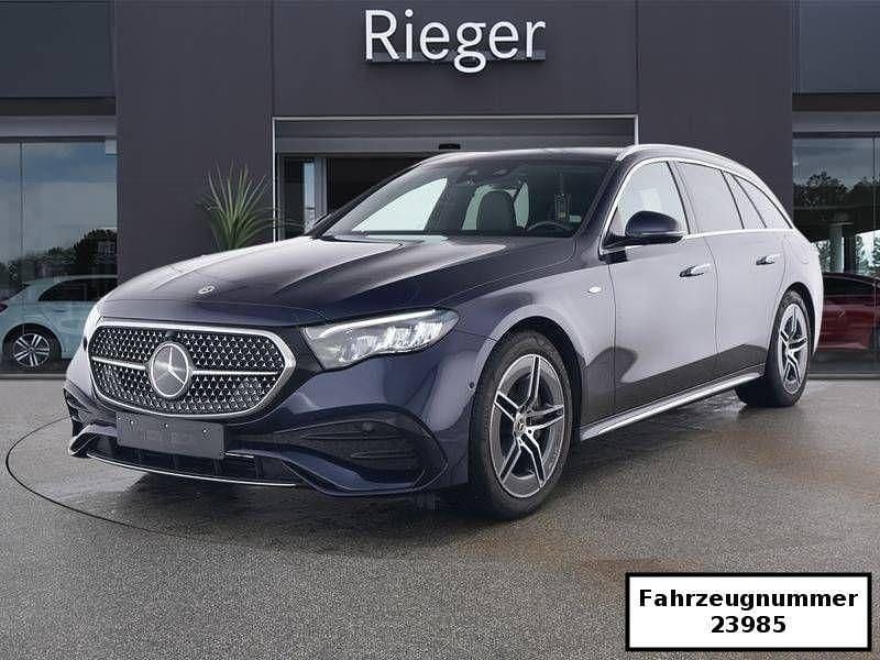 Blau Gebraucht 2025 Mercedes E300 AMG Limousine | 49.990 € (Superpreis) - Bild 1/4