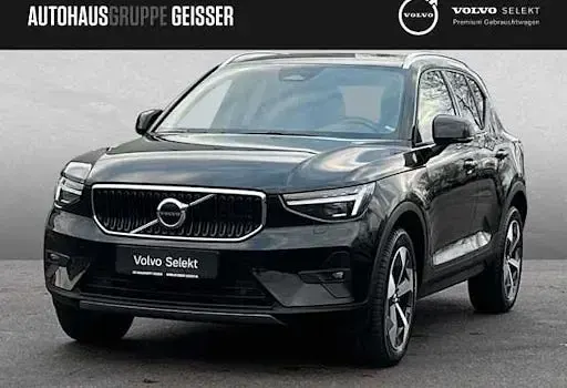 Gebraucht Volvo XC40 Core 163 PS (119 kW) 2025 Schwarz SUV