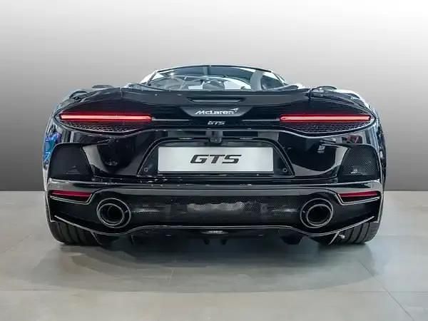 Neu McLaren GTS 635 PS (467 kW) 2025 Schwarz Coupé