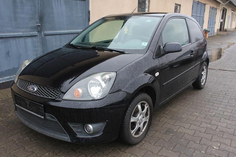 Gebraucht Ford Fiesta 80 PS (58 kW) 2008 Schwarz Kleinwagen