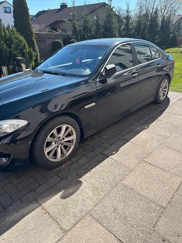 Gebraucht BMW 525 204 PS (150 kW) 2010 Schwarz Limousine