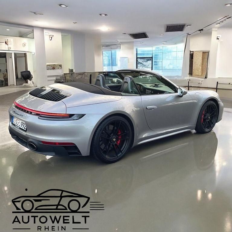 Gebraucht Porsche 992 480 PS (353 kW) 2022 Silber Cabrio