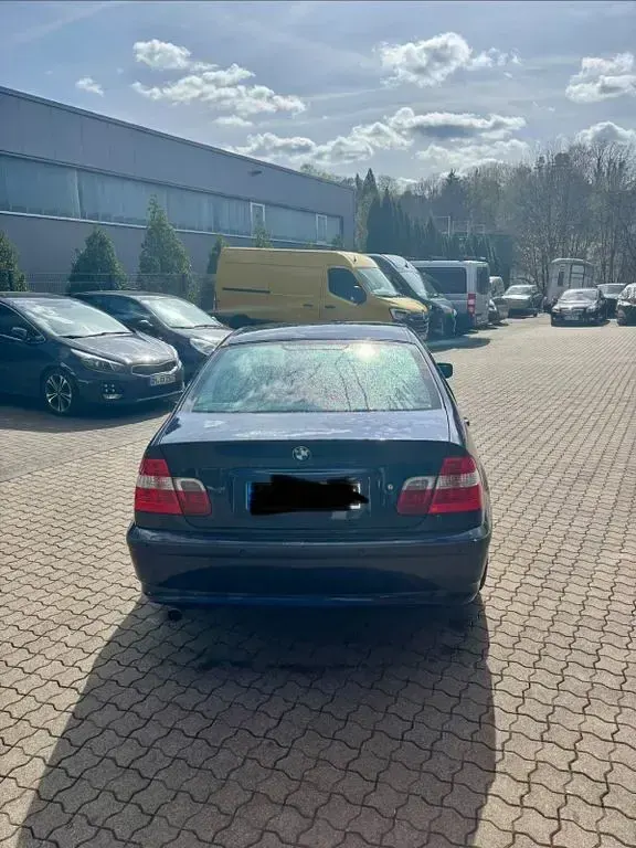 Gebraucht BMW 318 Performance 143 PS (105 kW) 2004 Blau Limousine