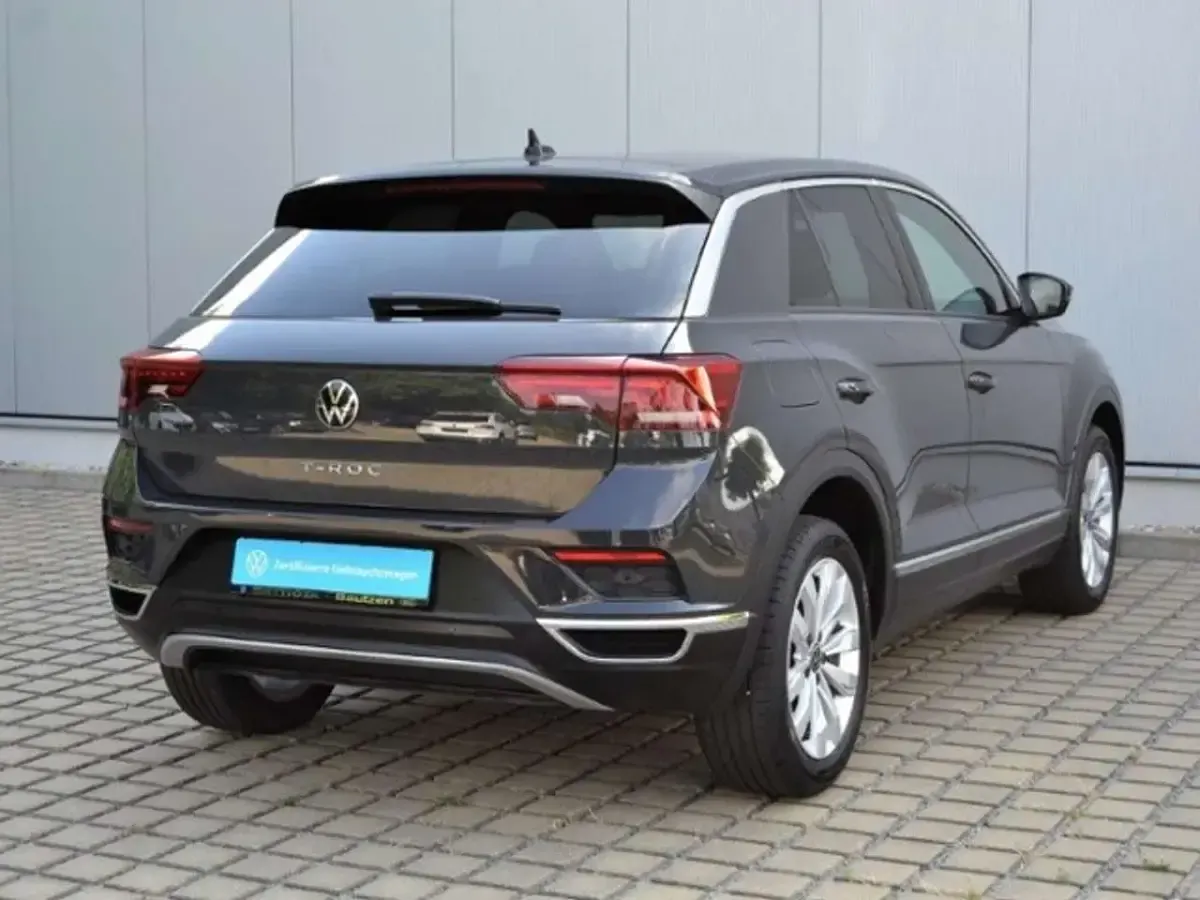 Gebraucht VW T-Roc Sportline 150 PS (110 kW) 2022 Uranograu SUV