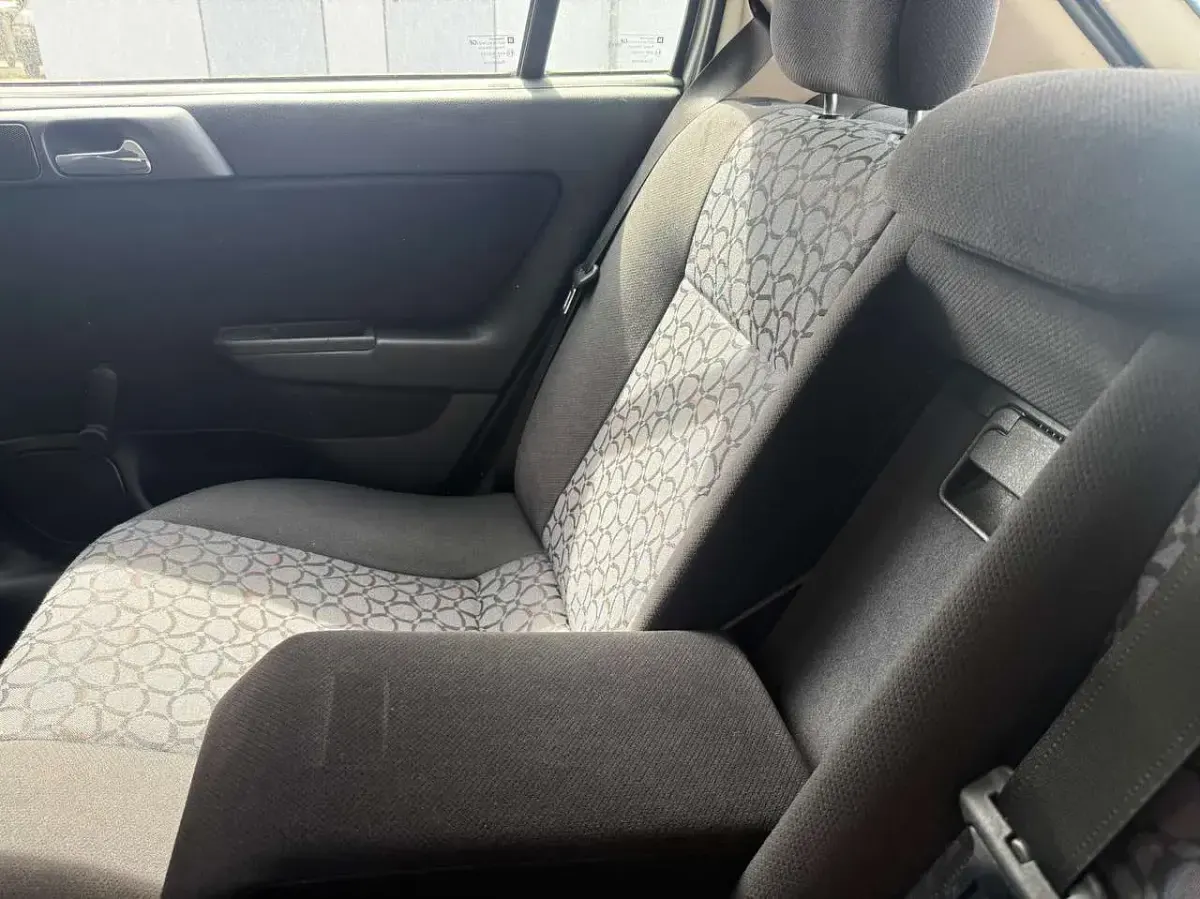 Gebraucht Opel Astra Comfort 101 PS (74 kW) 1999 Silber Limousine