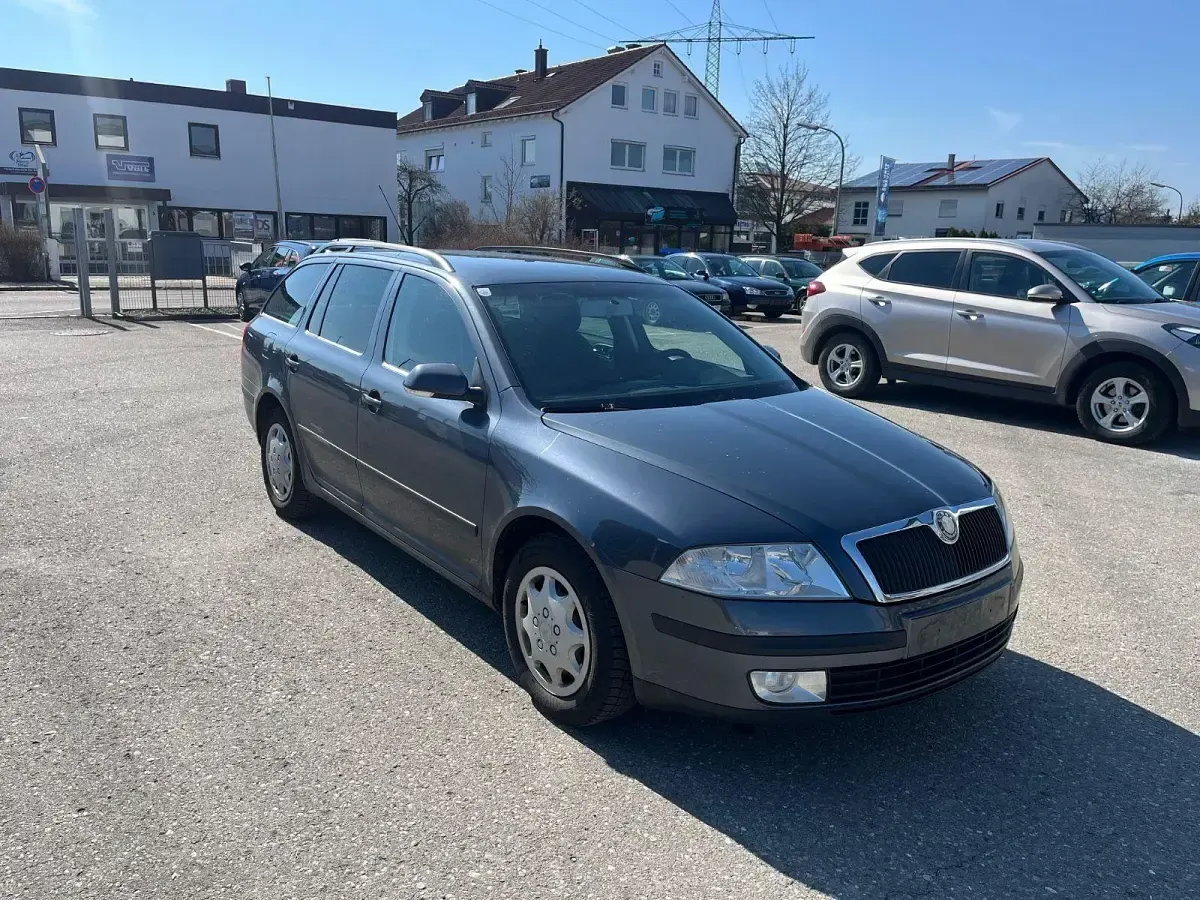 Używany Skoda Octavia Elegance 105 KM (77 kW) 2007 Szary Kombi