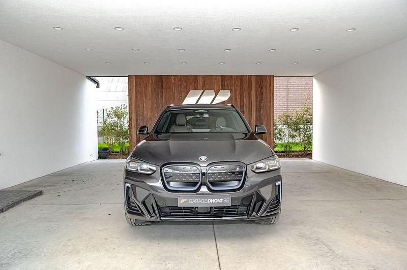 Gebraucht BMW iX3 Impressive 210 kW (286 PS) 2023 Grau SUV