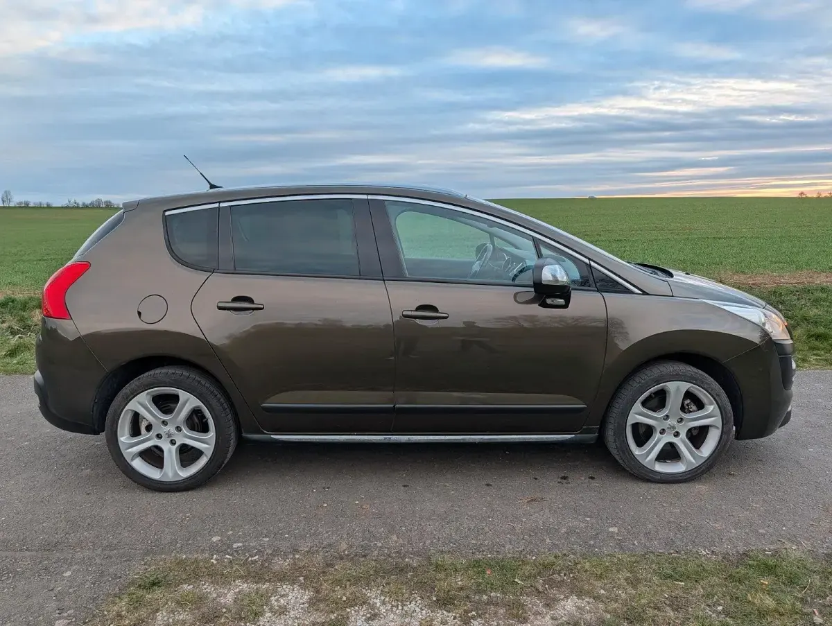 Gebraucht Peugeot 3008 156 PS (114 kW) 2010 Grün Kombi