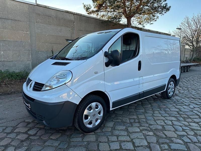 Gebraucht Renault Trafic 90 PS (66 kW) 2013 Weiß Van / Kleinbus