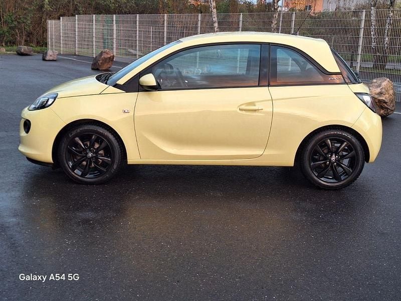 Gebraucht Opel Adam Basis 69 PS (50 kW) 2016 Gelb Kleinwagen