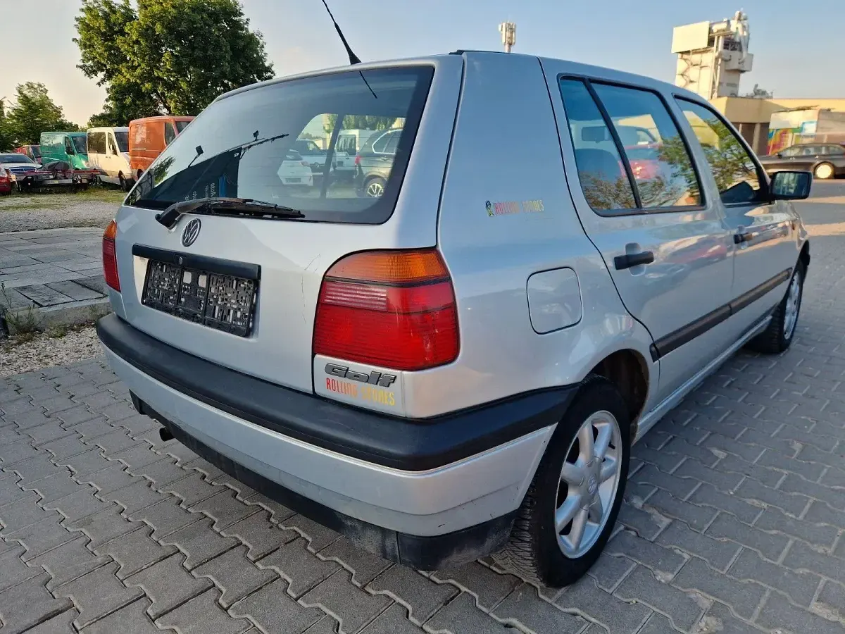 Brugt VW Golf III 75 HK (55 kW) 1996 Grå Sedan