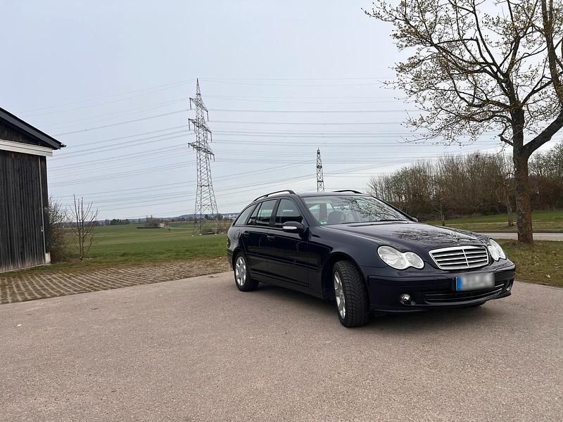 Gebraucht Mercedes C180 Elegance 143 PS (105 kW) 2007 Blau Kombi