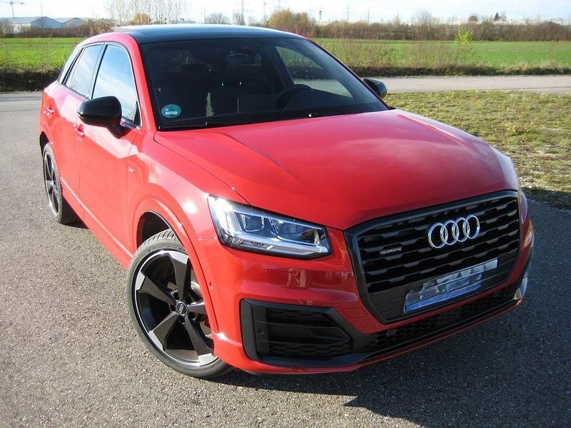 Rot Gebraucht 2019 Audi Q2 Sport SUV | 26.990 € (Etwas zu teuer) - Bild 1/4