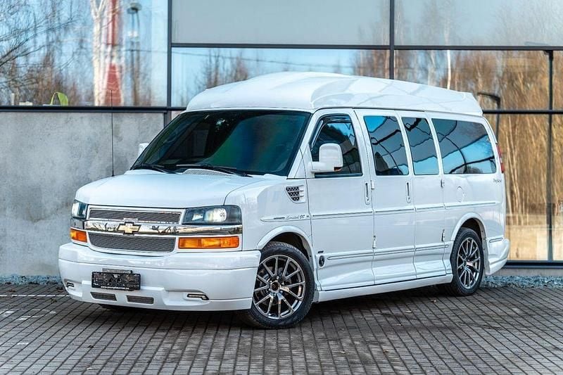 Usado Chevrolet Express 314 CV (230 kW) 2012 Blanco Monovolumen