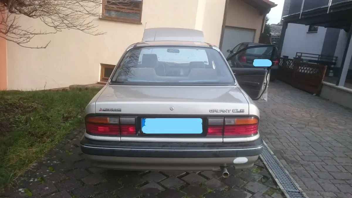Gebraucht Mitsubishi Galant 86 PS (63 kW) 1988 Gold Limousine