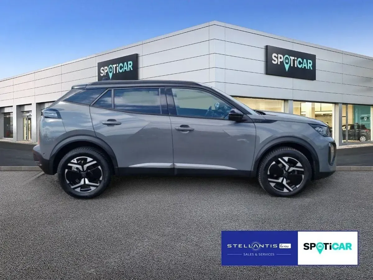 Gebraucht Peugeot 2008 GT 131 PS (96 kW) 2024 Grau SUV