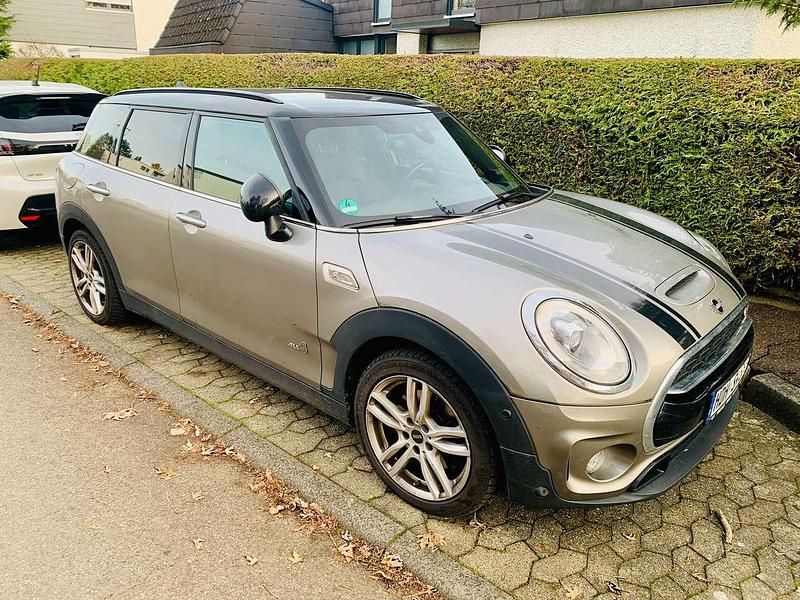 Grau Gebraucht 2019 Mini Cooper S Clubman Kombi | 20.490 € (Fairer Preis) - Bild 1/4