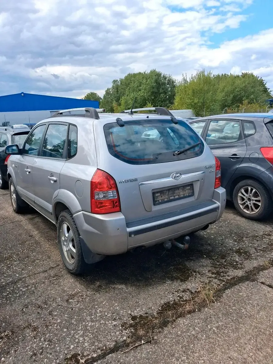Gebraucht Hyundai Tucson 113 PS (83 kW) 2005 Grau SUV