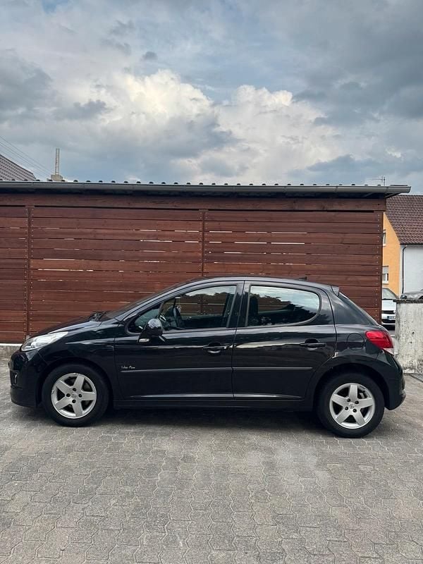 Schwarz Gebraucht 2010 Peugeot 207 Urban Move Kleinwagen | 2.000 € (Guter Preis) - Bild 1/4