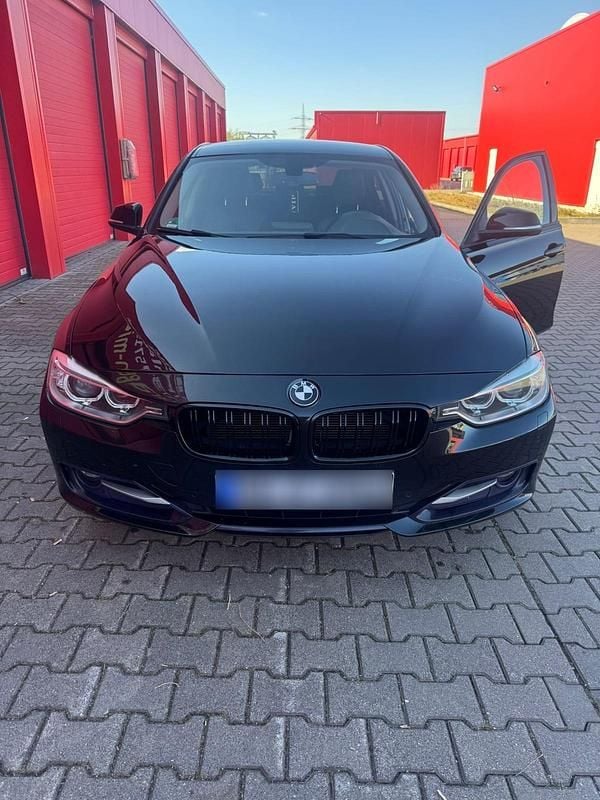 Gebraucht BMW 316 136 PS (100 kW) 2015 Schwarz Limousine