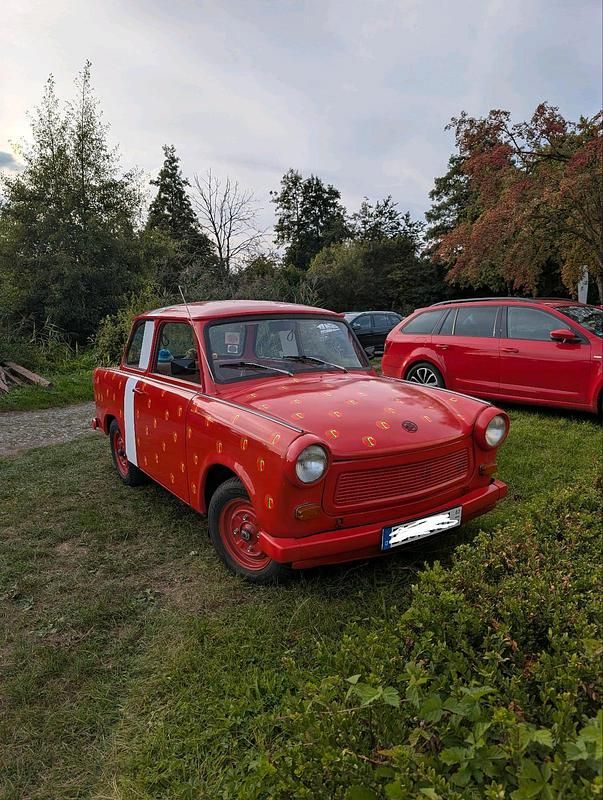 Rot Gebraucht 1981 Trabant 601 Limousine | 9.000 € - Bild 1/1