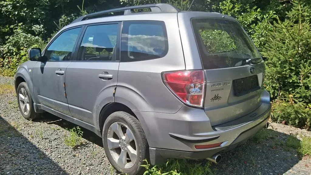Gebraucht Subaru Forester Comfort 147 PS (108 kW) 2010 Silber SUV