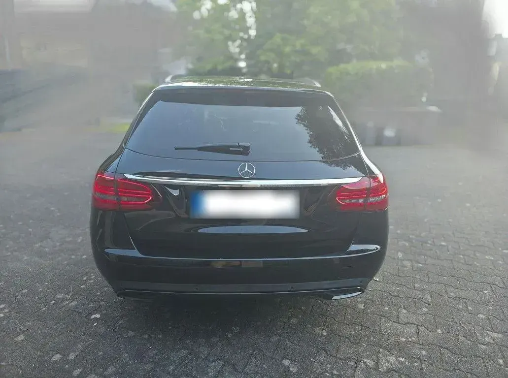 Gebraucht Mercedes C200 136 PS (100 kW) 2018 Schwarz Kombi