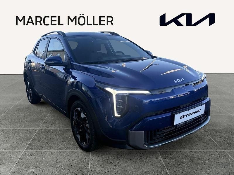 Neu Kia Stonic Vision 101 PS (74 kW) 2026 Blau SUV