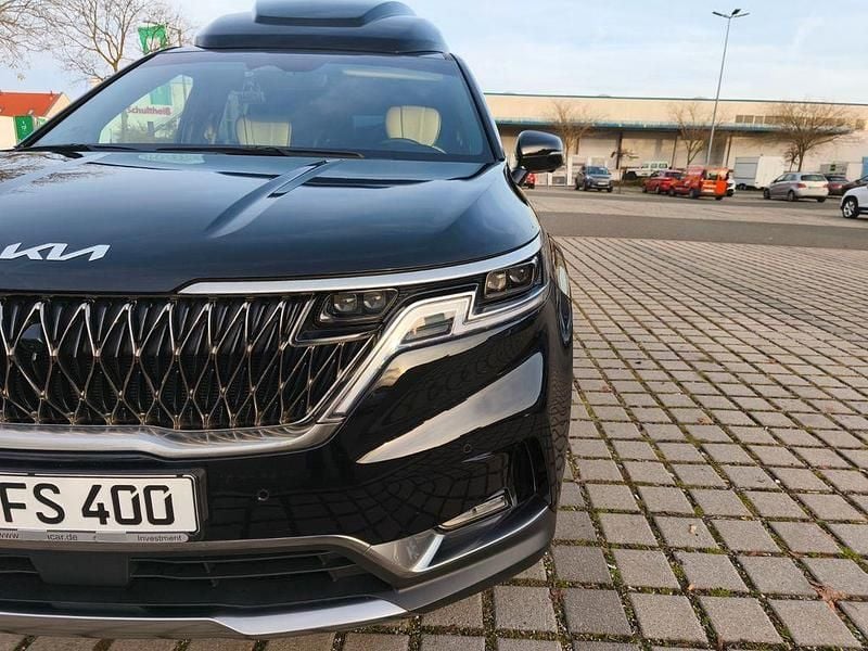 Gebraucht Kia Carnival 298 PS (219 kW) 2023 Schwarz Van / Kleinbus