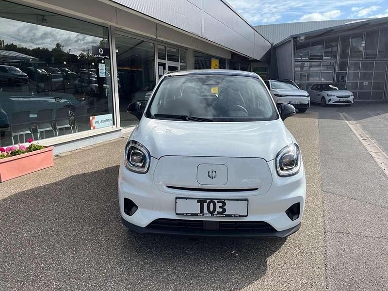 Neu Leapmotor T03 69 kW (95 PS) 2025 Weiß (light weiss) Kleinwagen