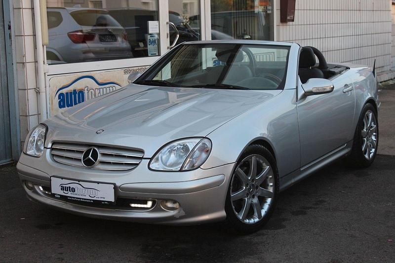 Gebraucht Mercedes SLK200 163 PS (119 kW) 2002 Grau Cabrio
