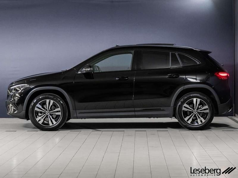 Gebraucht Mercedes GLA200 Progressive 150 PS (110 kW) 2024 Schwarz SUV