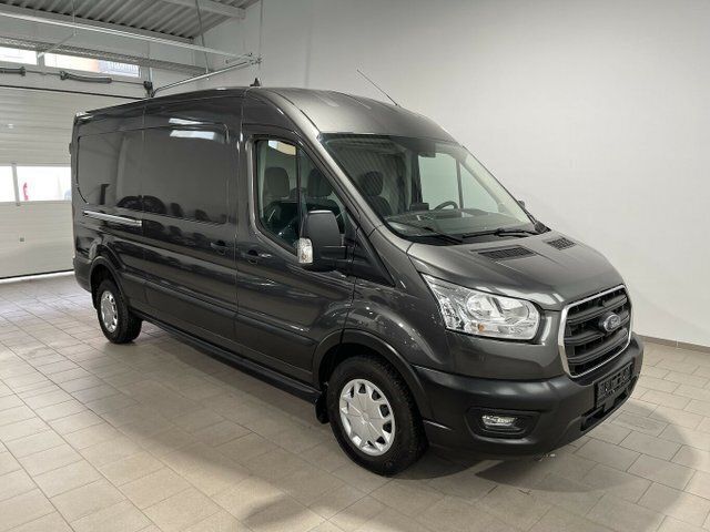 Gebraucht Ford Transit Trend 185 PS (136 kW) 2020 Magnetic grau (metallic) Van