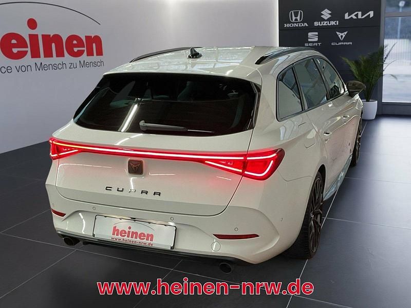 Gebraucht Cupra Leon VZ 245 PS (180 kW) 2024 Weiß Limousine