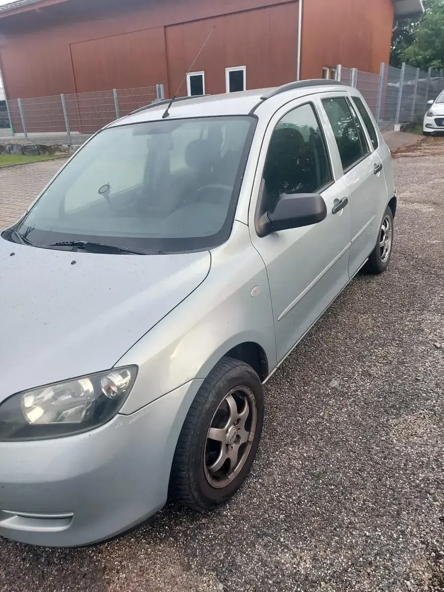 Gebraucht Mazda 2 80 PS (58 kW) 2004 Grau Kleinwagen