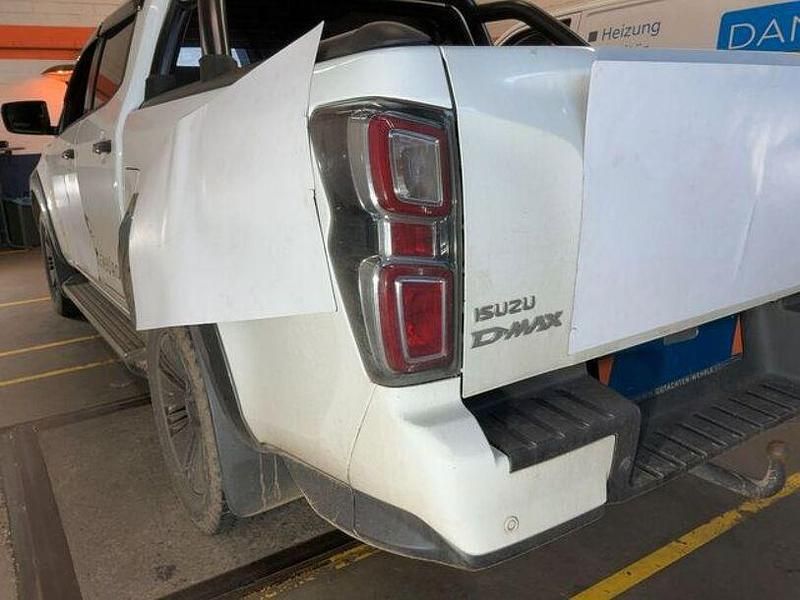 Gebraucht Isuzu D-Max 295 PS (216 kW) 2022 Weiß Abholung