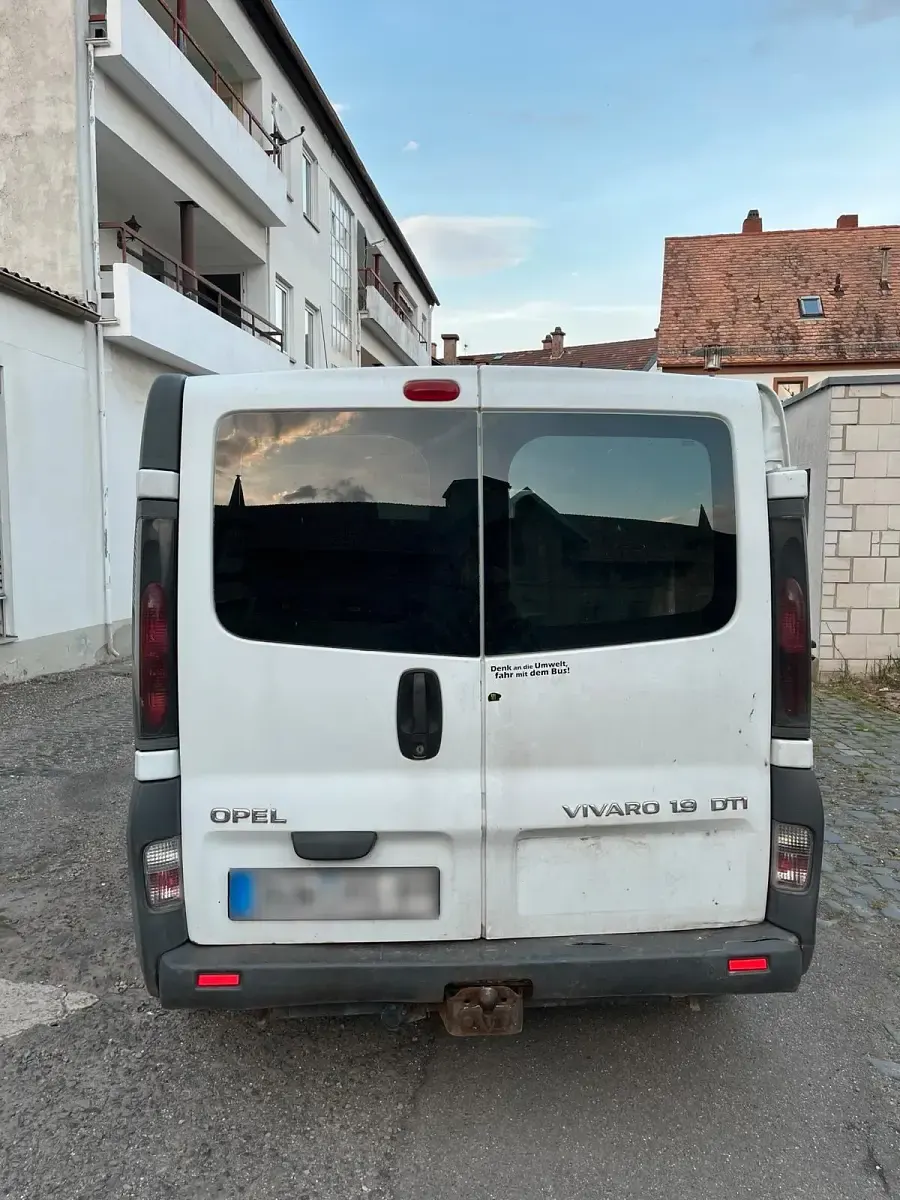 Gebraucht Opel Vivaro 101 PS (74 kW) 2002 Van / Kleinbus