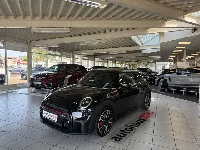 Gebraucht Mini John Cooper Works 231 PS (169 kW) 2023 Schwarz Kleinwagen