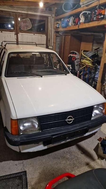 Gebraucht Opel Kadett 54 PS (39 kW) 1983 Weiß Kombi