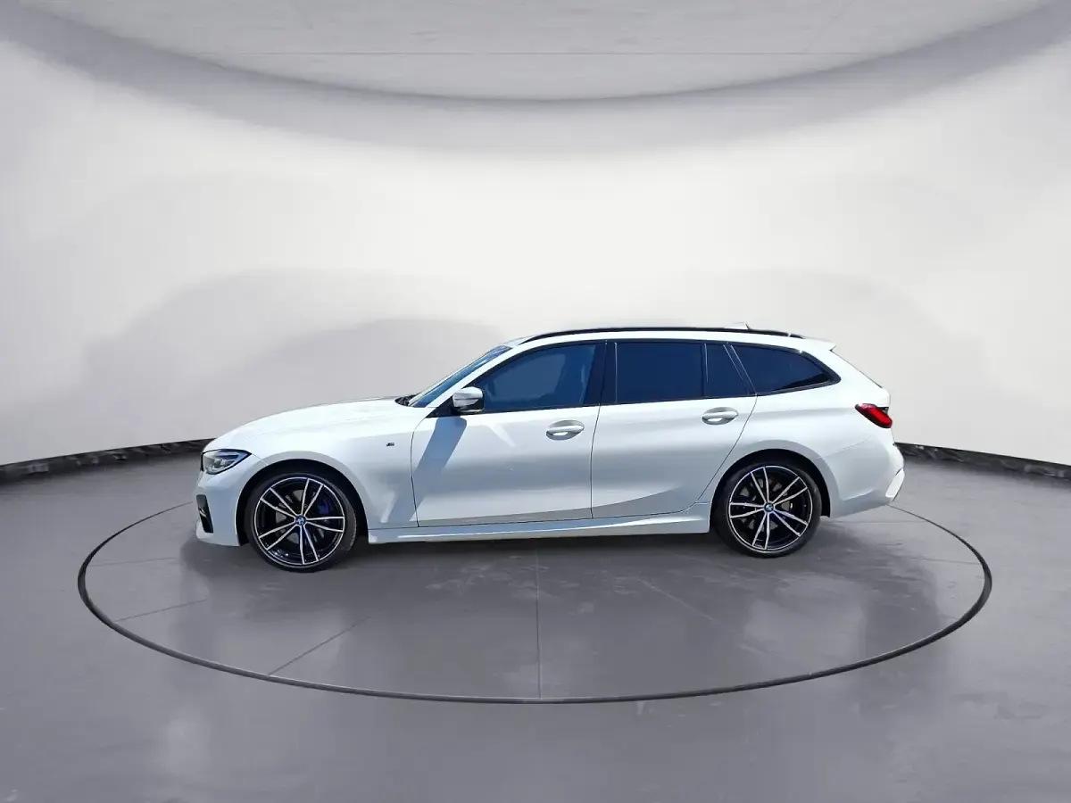 Gebraucht BMW 330 M Sport 286 PS (210 kW) 2020 Kombi