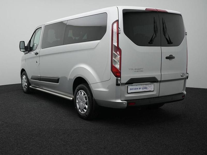 Gebraucht Ford Transit Custom Trend 150 PS (110 kW) 2023 Polarsilber metallic Van / Kleinbus