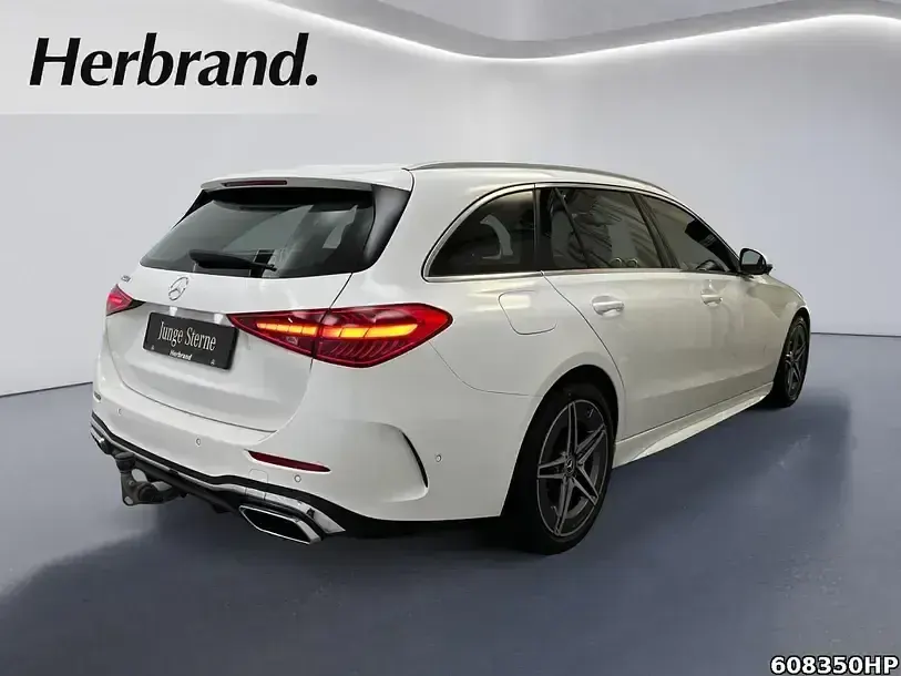 Gebraucht Mercedes C300 AMG line 265 PS (194 kW) 2025 Polarweiß uni Kombi