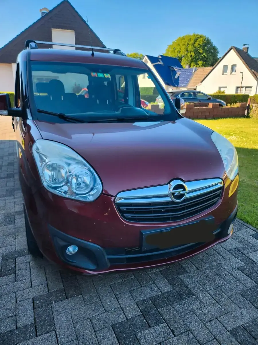 Second-hand Opel Combo 135 CP (99 kW) 2015 Andere farben Monovolum