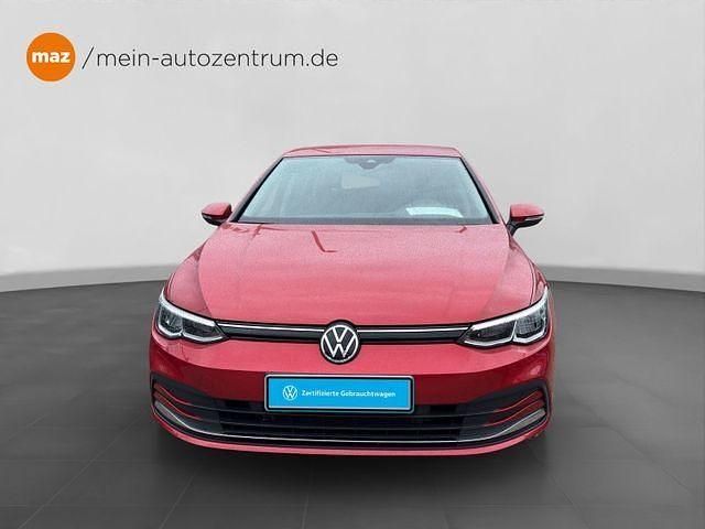 Gebraucht VW Golf VIII Active 110 PS (80 kW) 2021 Kings red metallic Limousine