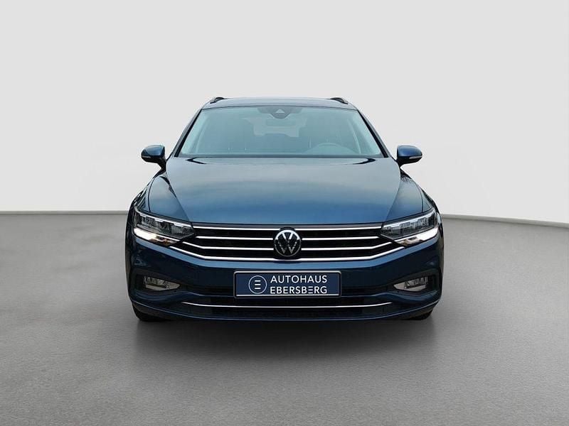 Gebraucht VW Passat Business 200 PS (147 kW) 2022 Blau Kombi
